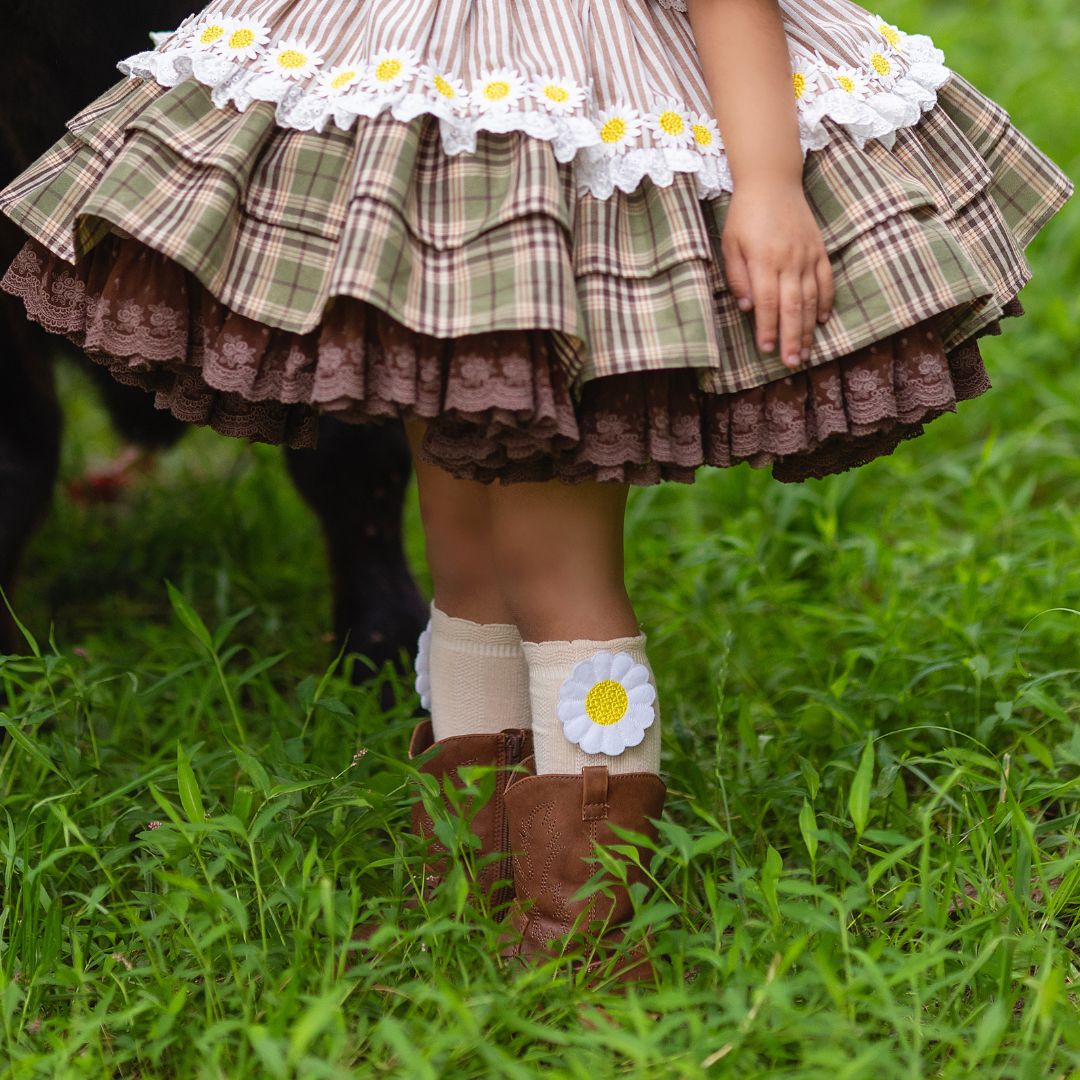 Daisy (preorder)