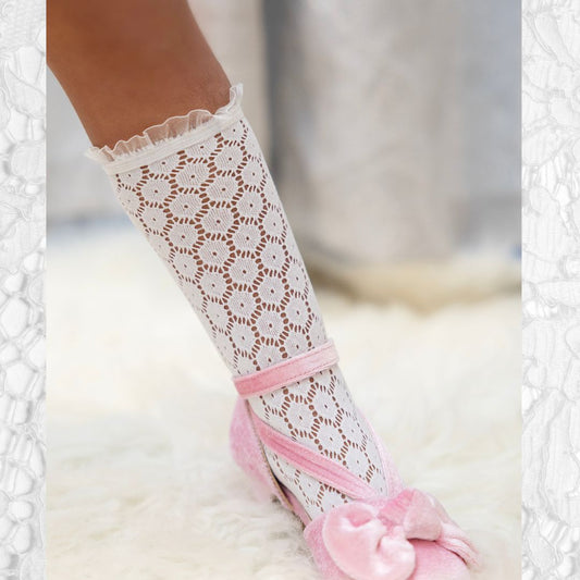 *limited* b&w lace socks
